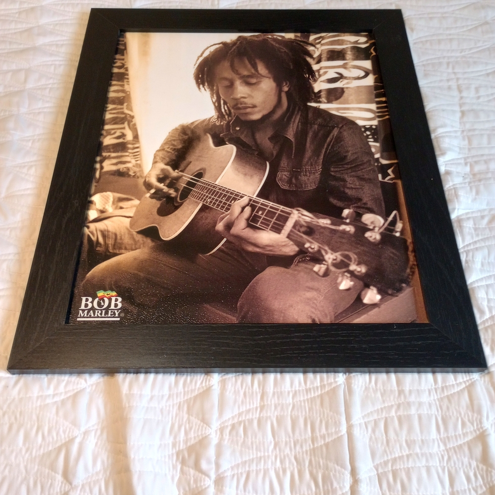 Bob Marley Playing Guitar. Print On Wood New!!!